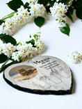 Load image into Gallery viewer, Personalized Memorial Pet Stone Heart